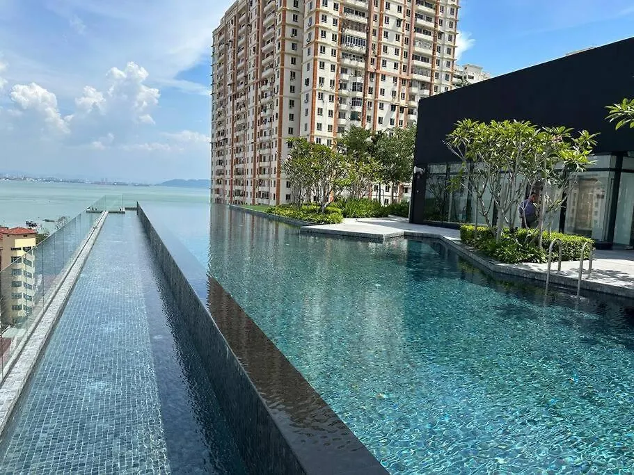 Urban Suites Georgetown Penang - Sea View & Georgetown View - High Floor - Exclusive & Cozy Stay 0*, ジョージタウン