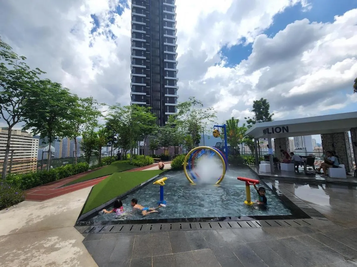 Urban Suites Georgetown Penang - Sea View & Georgetown View - High Floor - Exclusive & Cozy Stay ジョージタウン