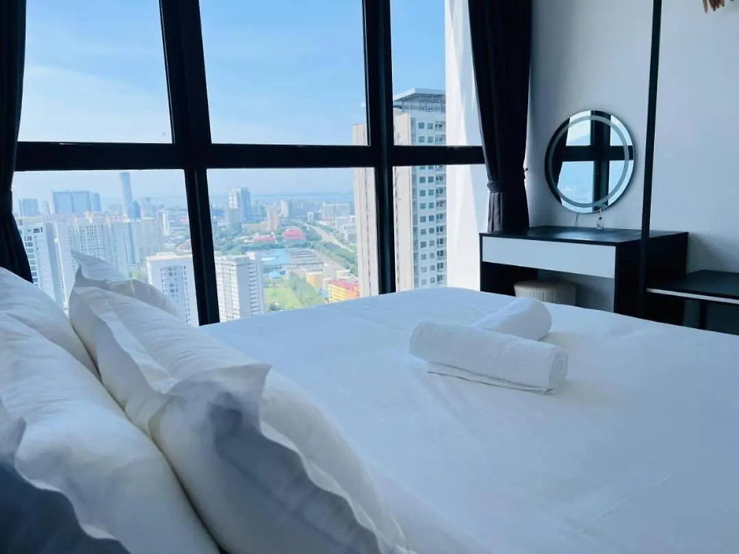 Urban Suites Georgetown Penang - Sea View & Georgetown View - High Floor - Exclusive & Cozy Stay マレーシア