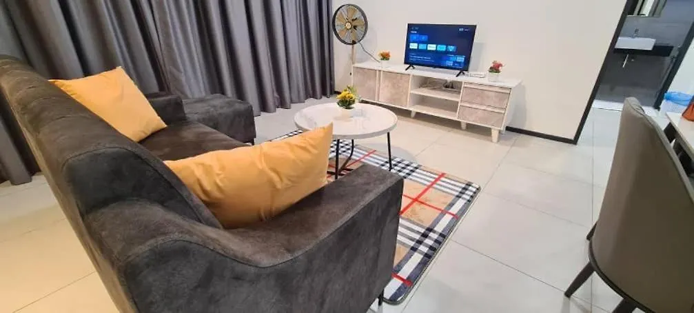 Urban Suites Georgetown Penang - Sea View & Georgetown View - High Floor - Exclusive & Cozy Stay マレーシア